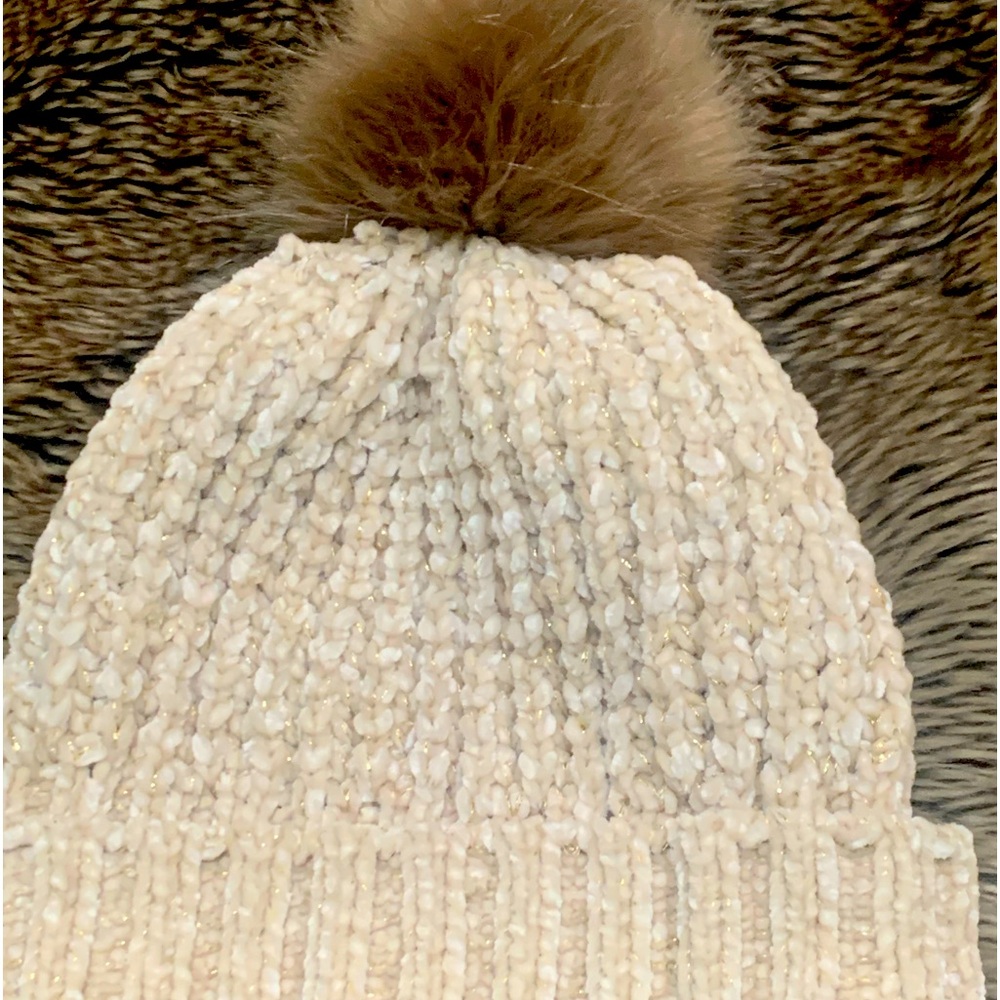 Express One Size Women's Knit Beanie Faux Fur Pom Pom